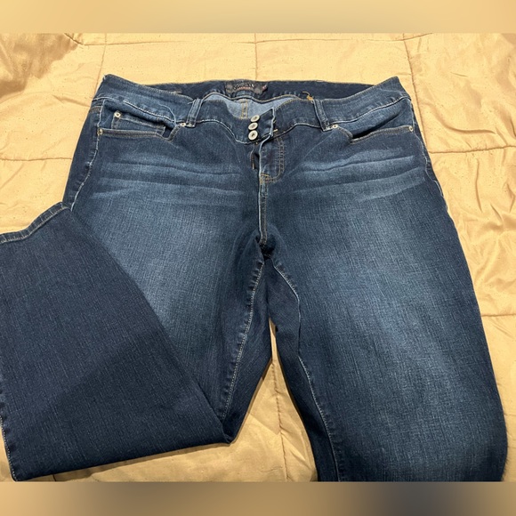 Torrid premium jeans, sized 24 regular, dark - Picture 1 of 4